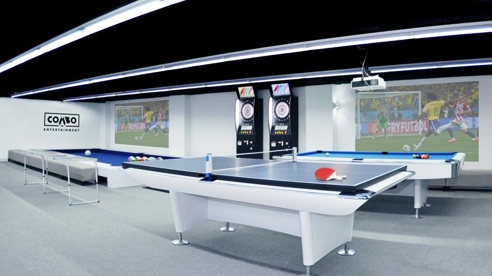 Combo是綜合遊樂場地，有乒乓波、桌上足球、虛擬實境遊戲、賽車等玩意。(被訪者提供)